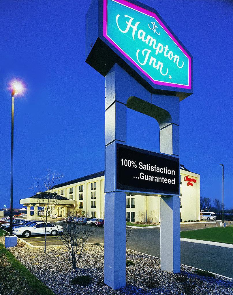 Hampton Inn Appleton-Fox River Mall Area Exteriér fotografie